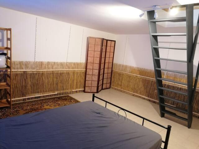 מונטריי Appartement Avec Jardin Au Calme מראה חיצוני תמונה